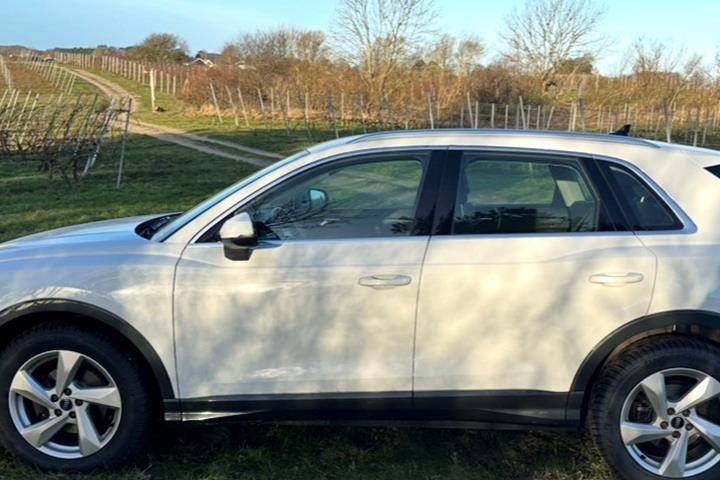 Hvid Audi Q3 fra 2020