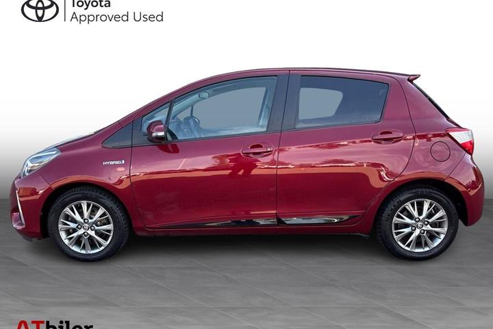 Rød Toyota Yaris fra 2017