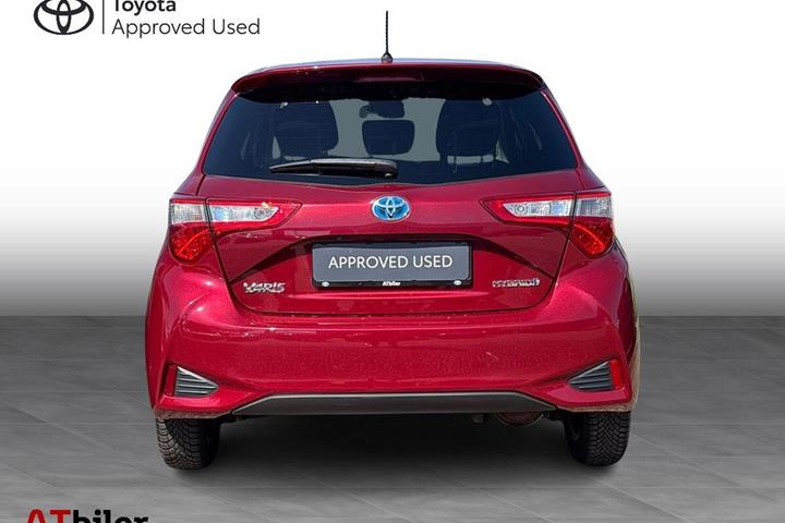 Rød Toyota Yaris fra 2017