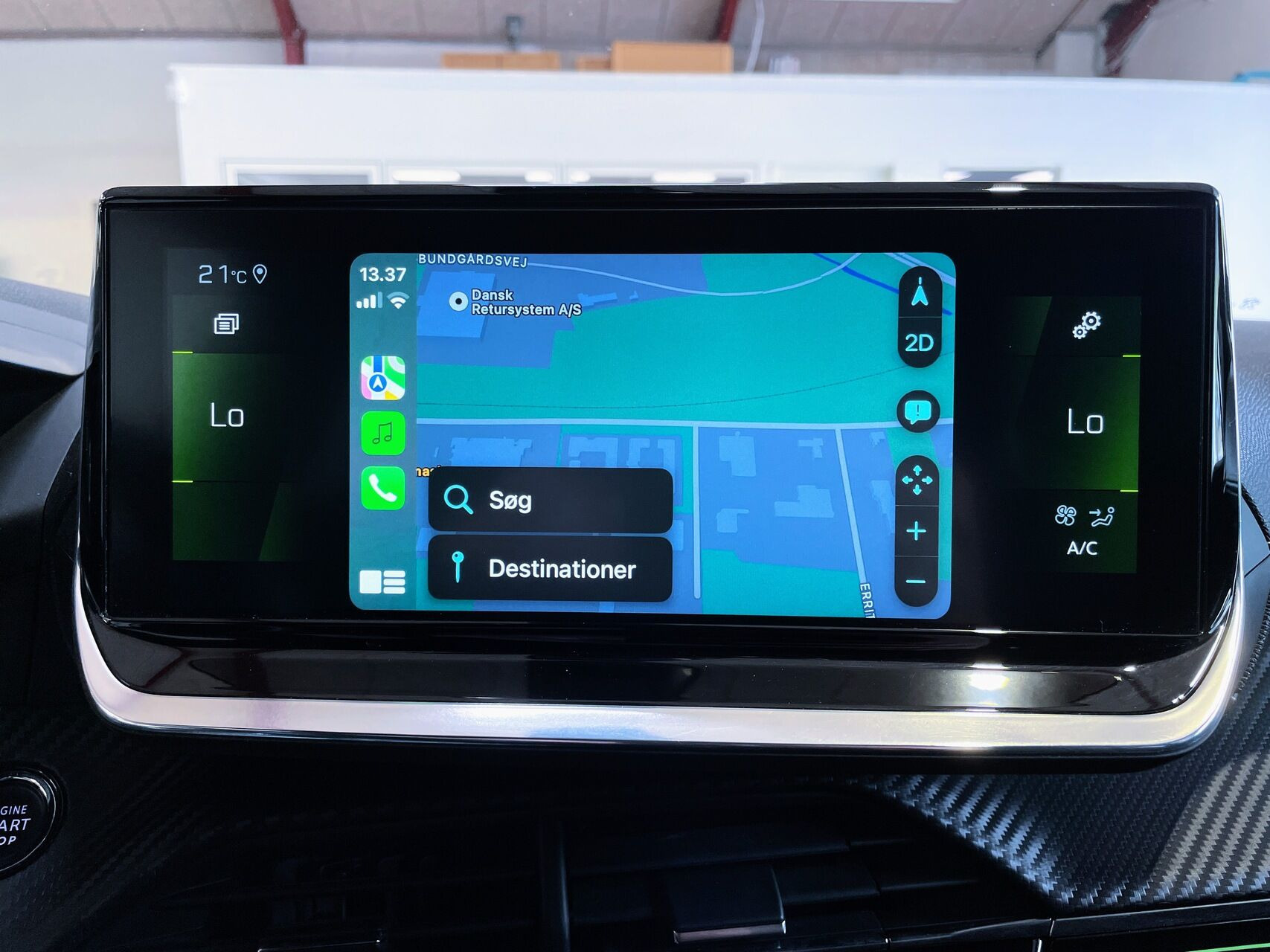 Hvid Peugeot 2008 fra 2021