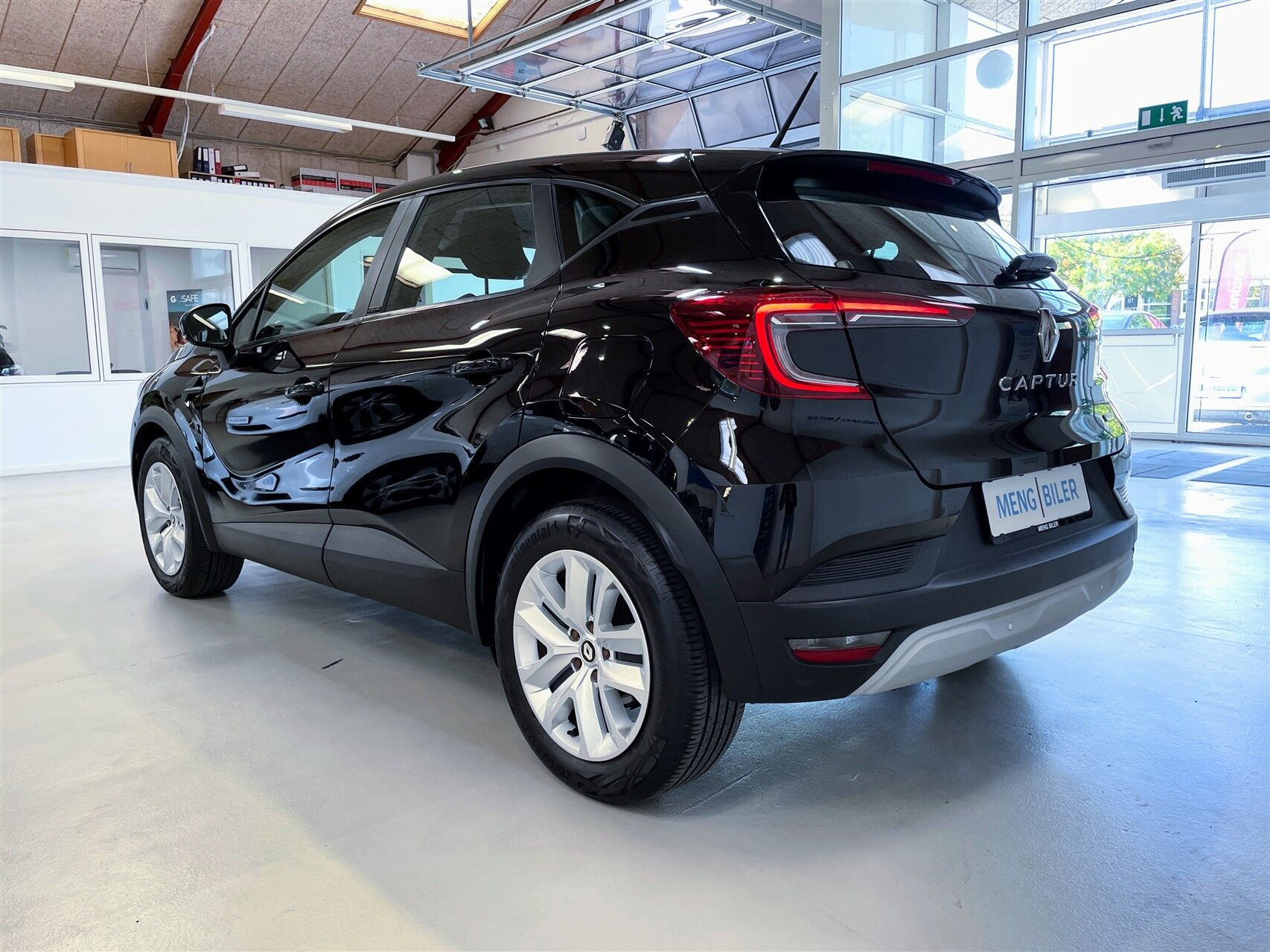 Sort Renault Captur fra 2021