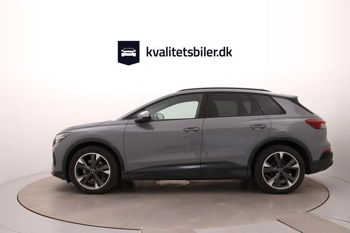 Grå Audi Q4 fra 2022