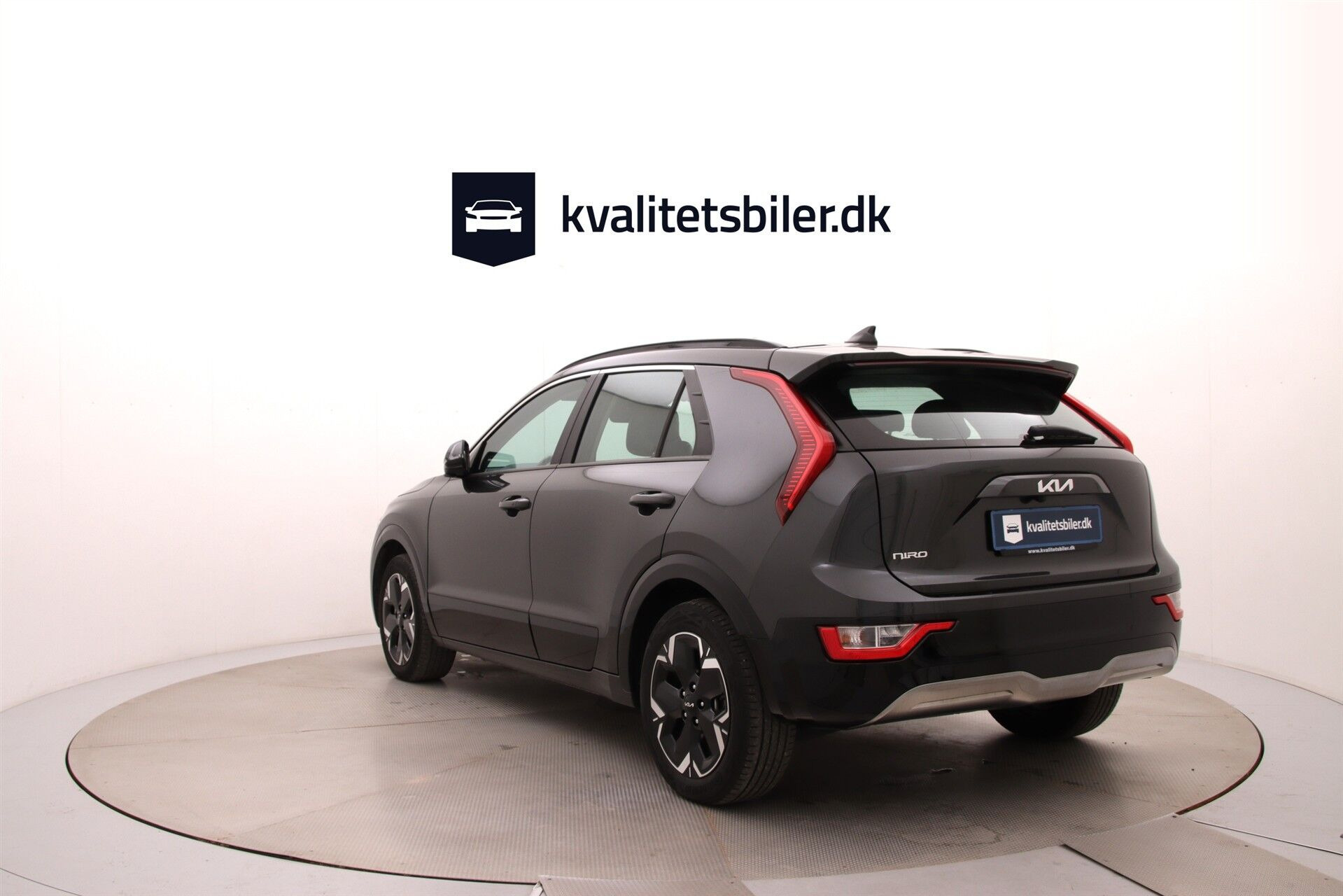 Grå Kia Niro EV fra 2024