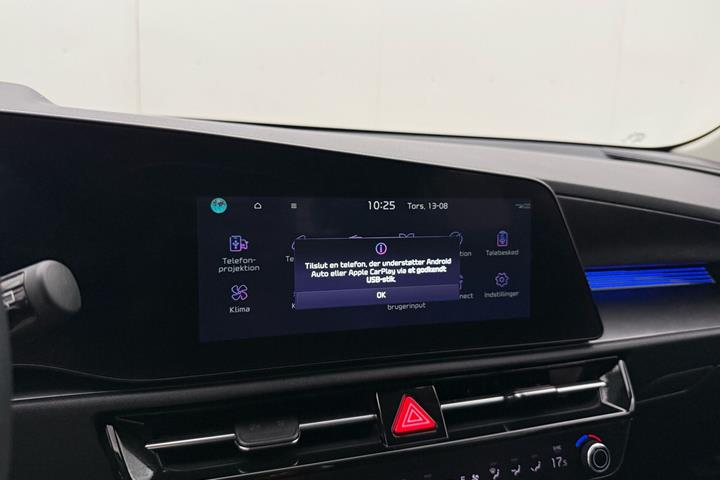 Grå Kia Niro EV fra 2024