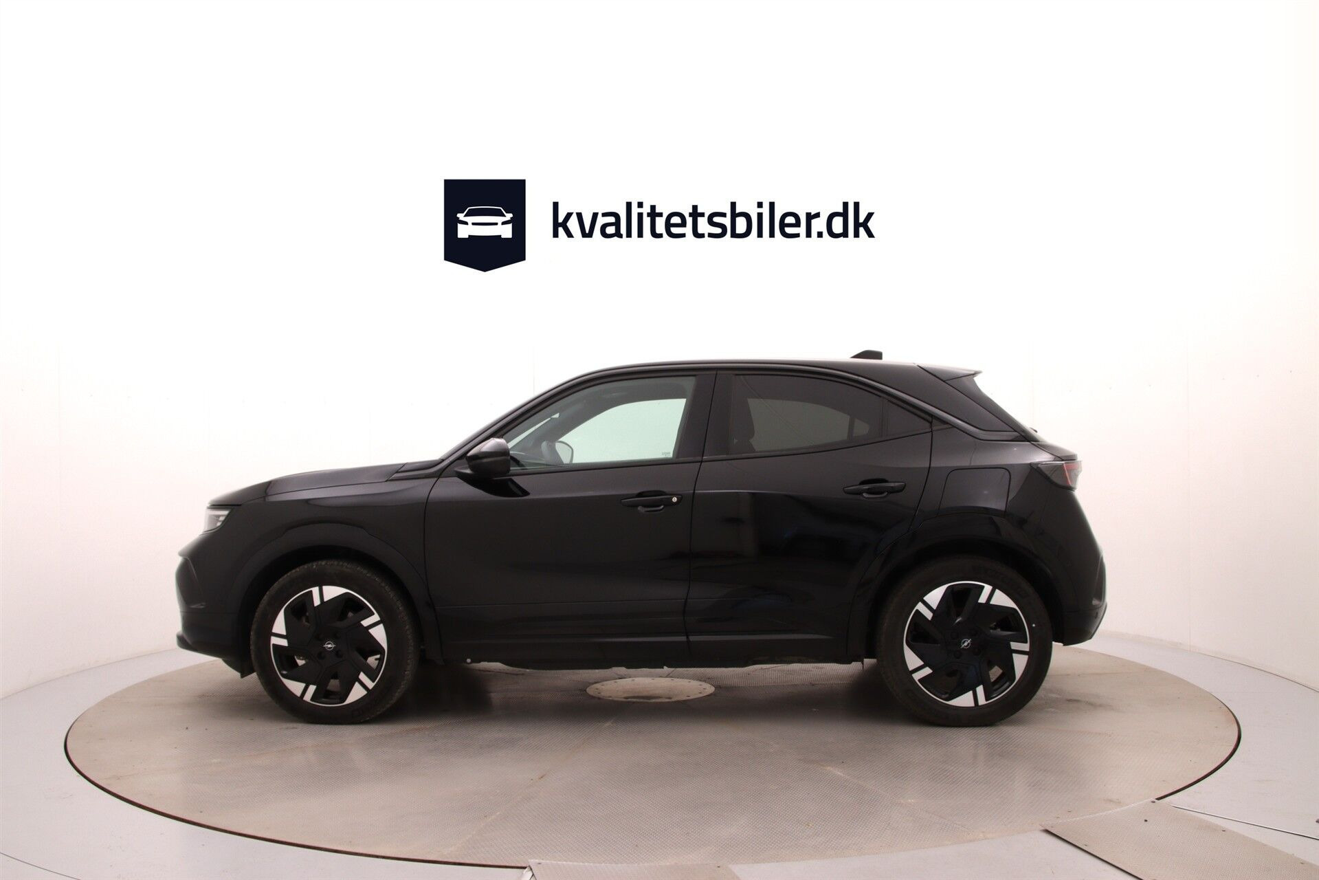 Sort Opel Mokka-e fra 2025