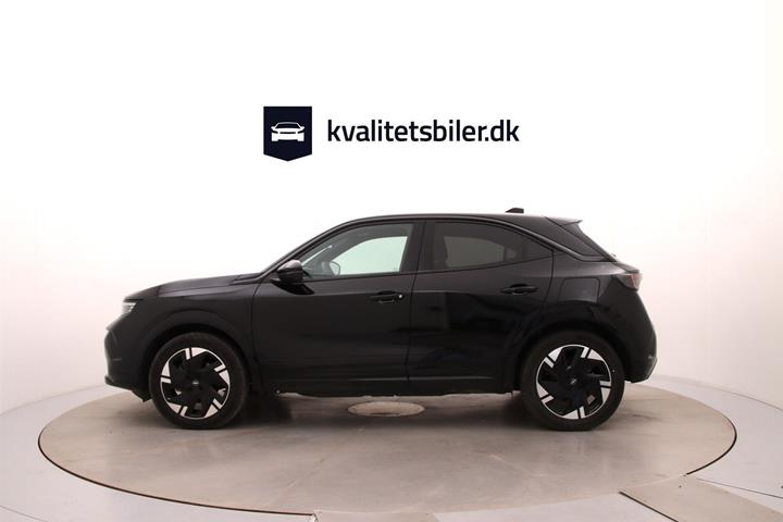 Sort Opel Mokka-e fra 2025