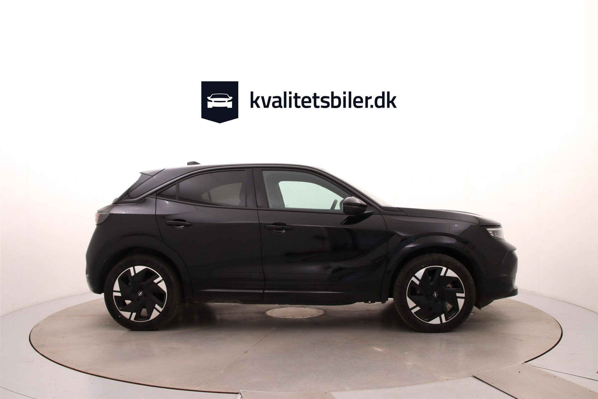 Sort Opel Mokka-e fra 2025