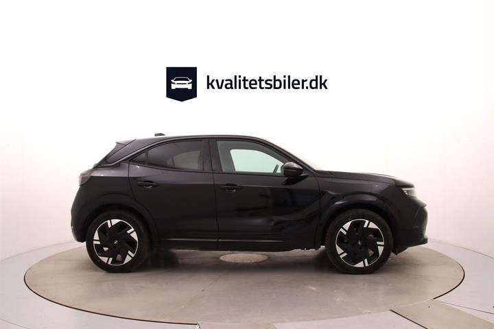 Sort Opel Mokka-e fra 2025