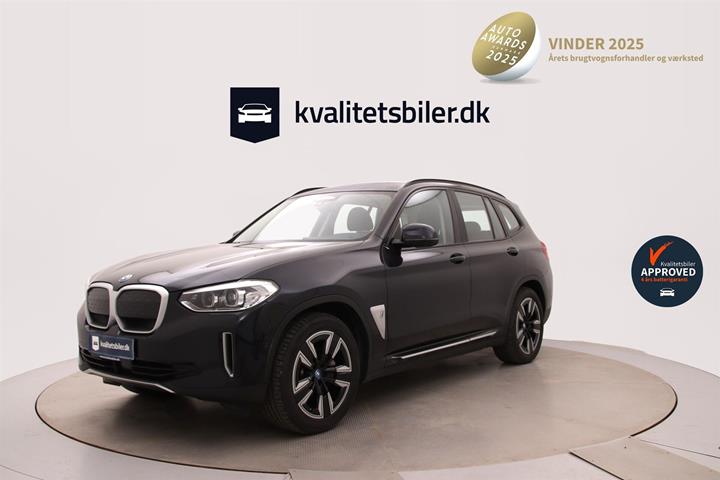 Sort BMW iX3 fra 2021 set udefra