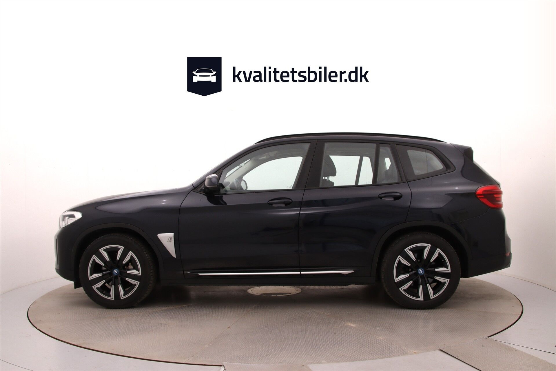 Sort BMW iX3 fra 2021