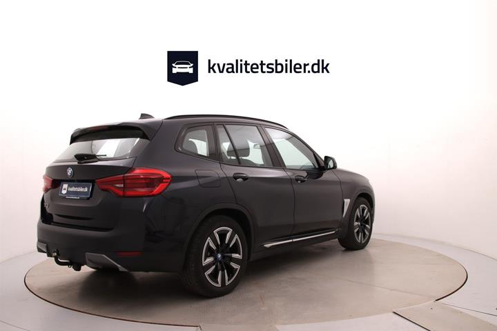 Sort BMW iX3 fra 2021