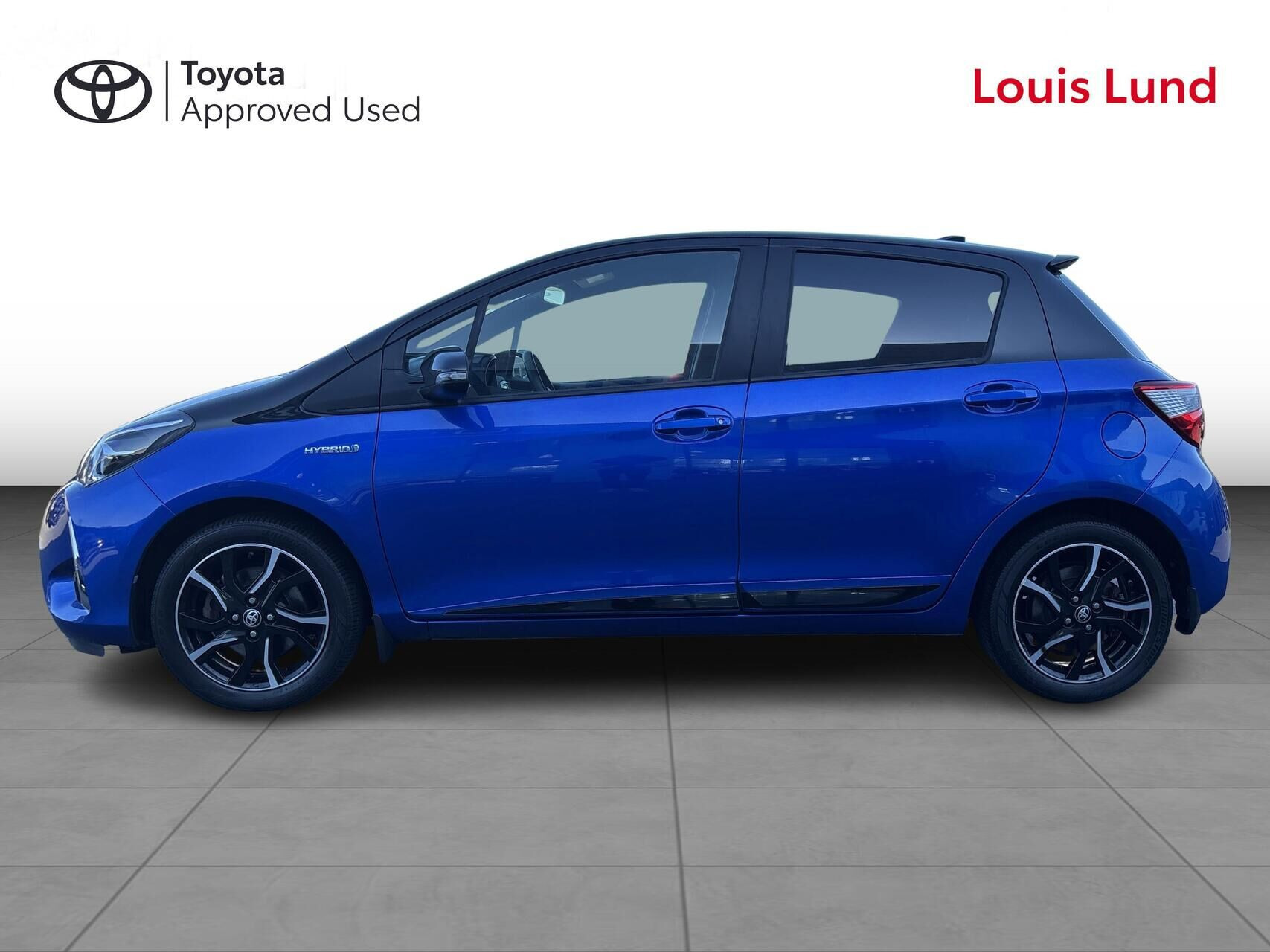 Blå Toyota Yaris fra 2018