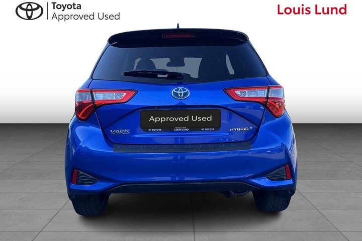 Blå Toyota Yaris fra 2018