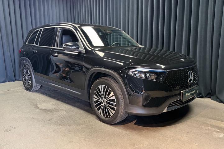 Sort Mercedes EQB 250+ fra 2025