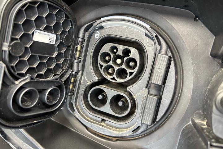 Sort Mercedes GLE350 de fra 2020