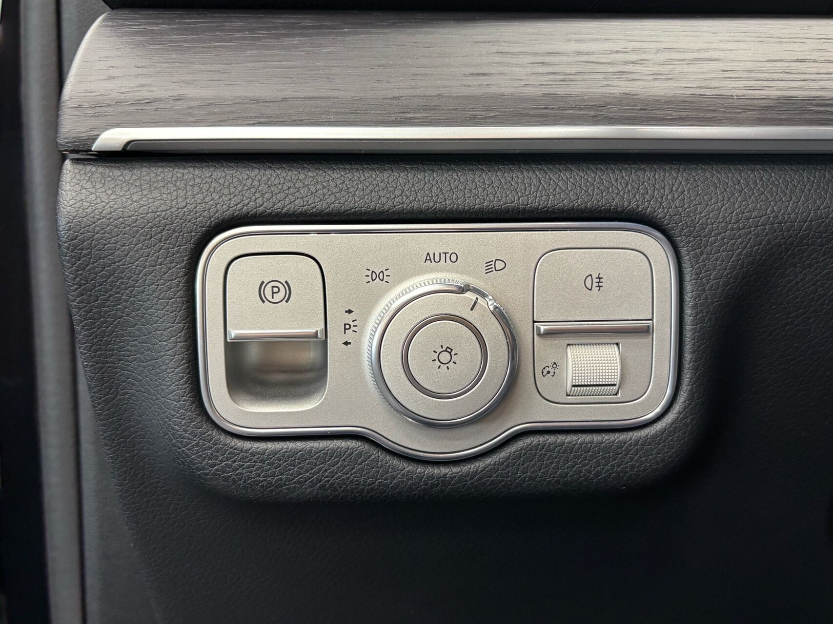 Sort Mercedes GLE350 de fra 2020