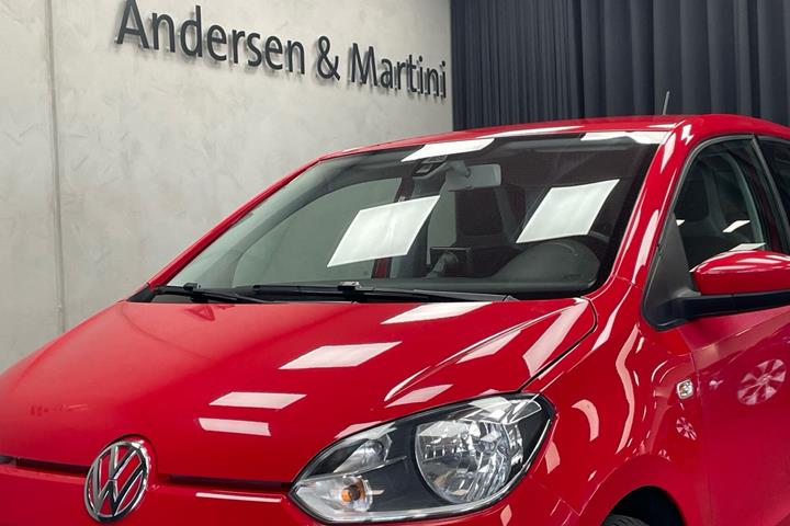 Rød VW up fra 2014