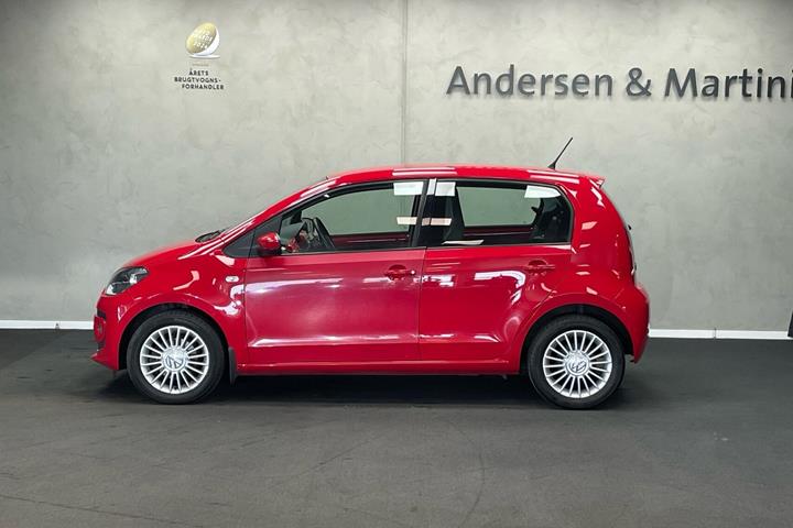 Rød VW up fra 2014