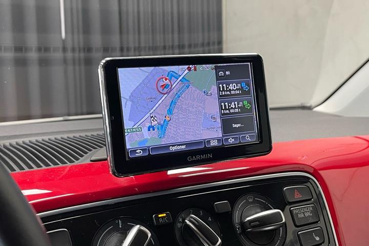 Rød VW up fra 2014
