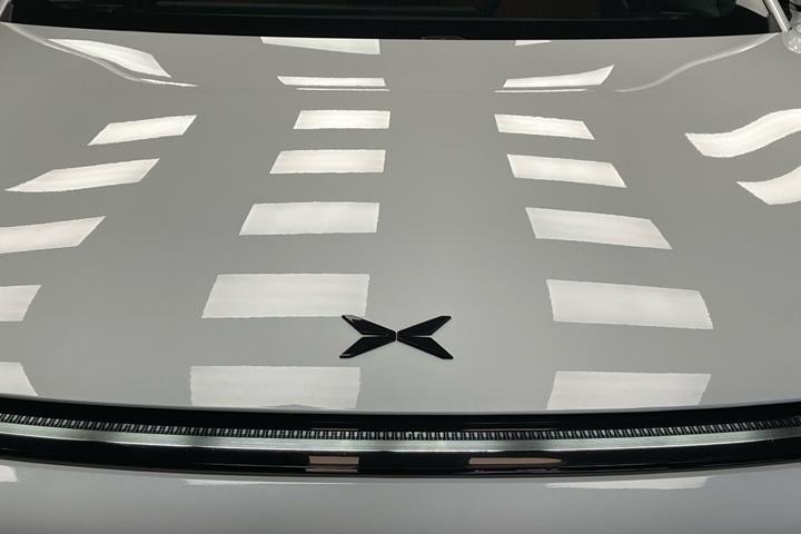 Hvid Xpeng G9 fra 2023