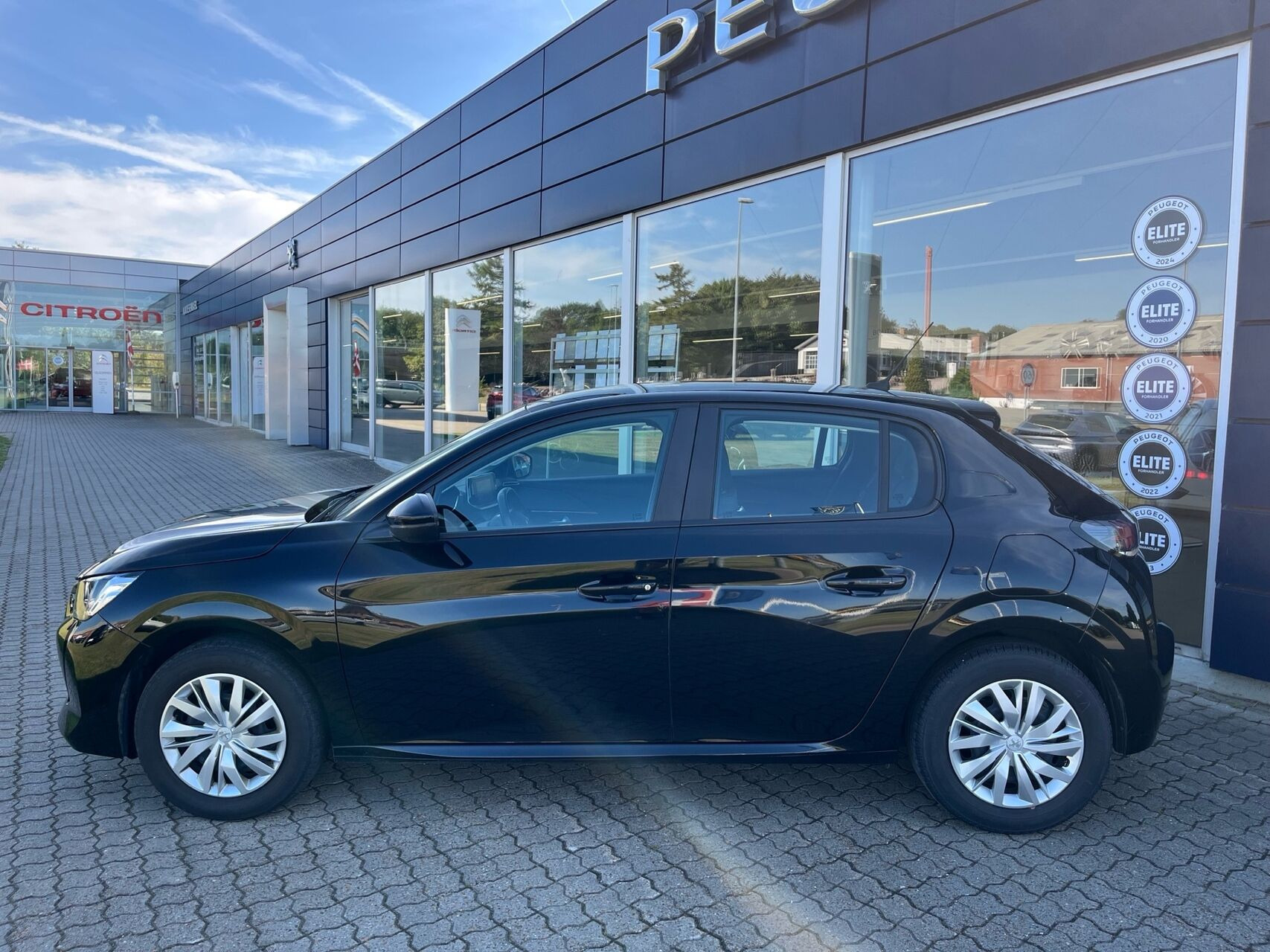 Sort Peugeot 208 fra 2022