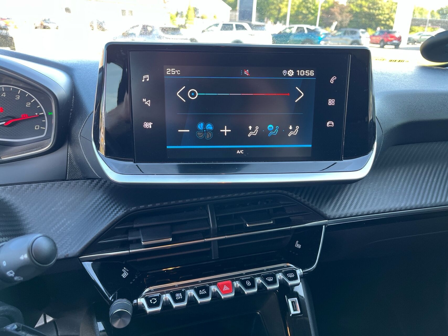 Sort Peugeot 208 fra 2022