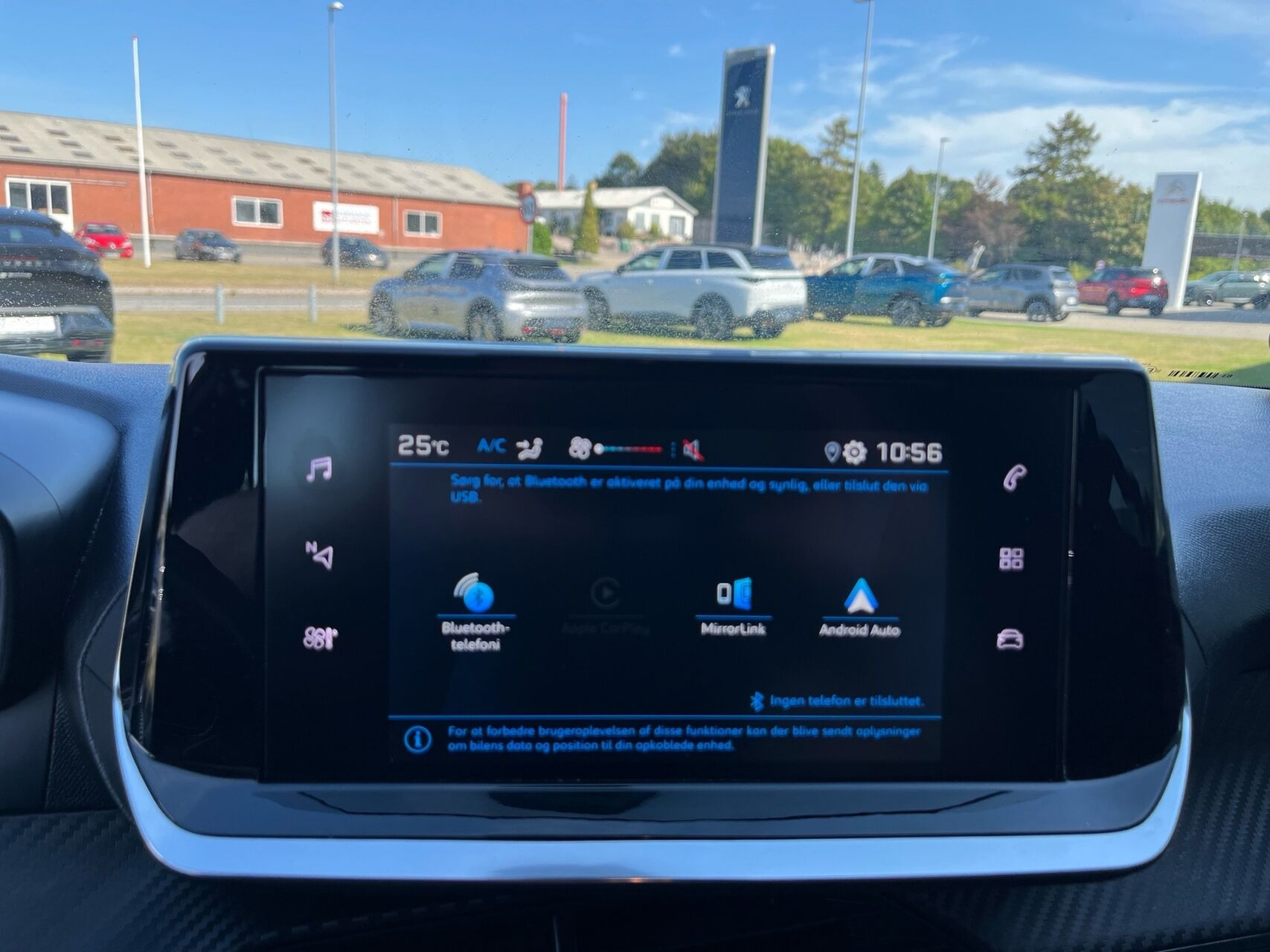 Sort Peugeot 208 fra 2022