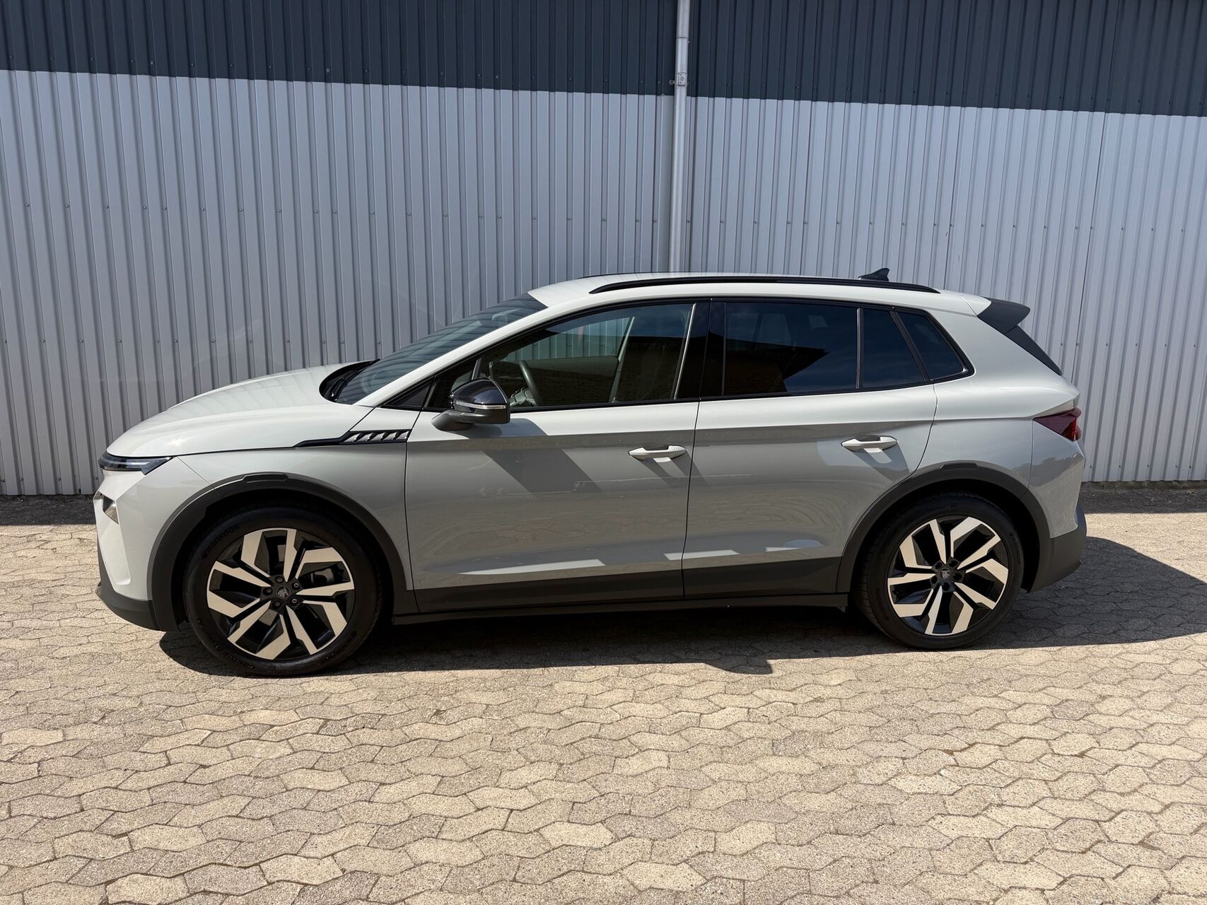 Grå Skoda Elroq fra 2025