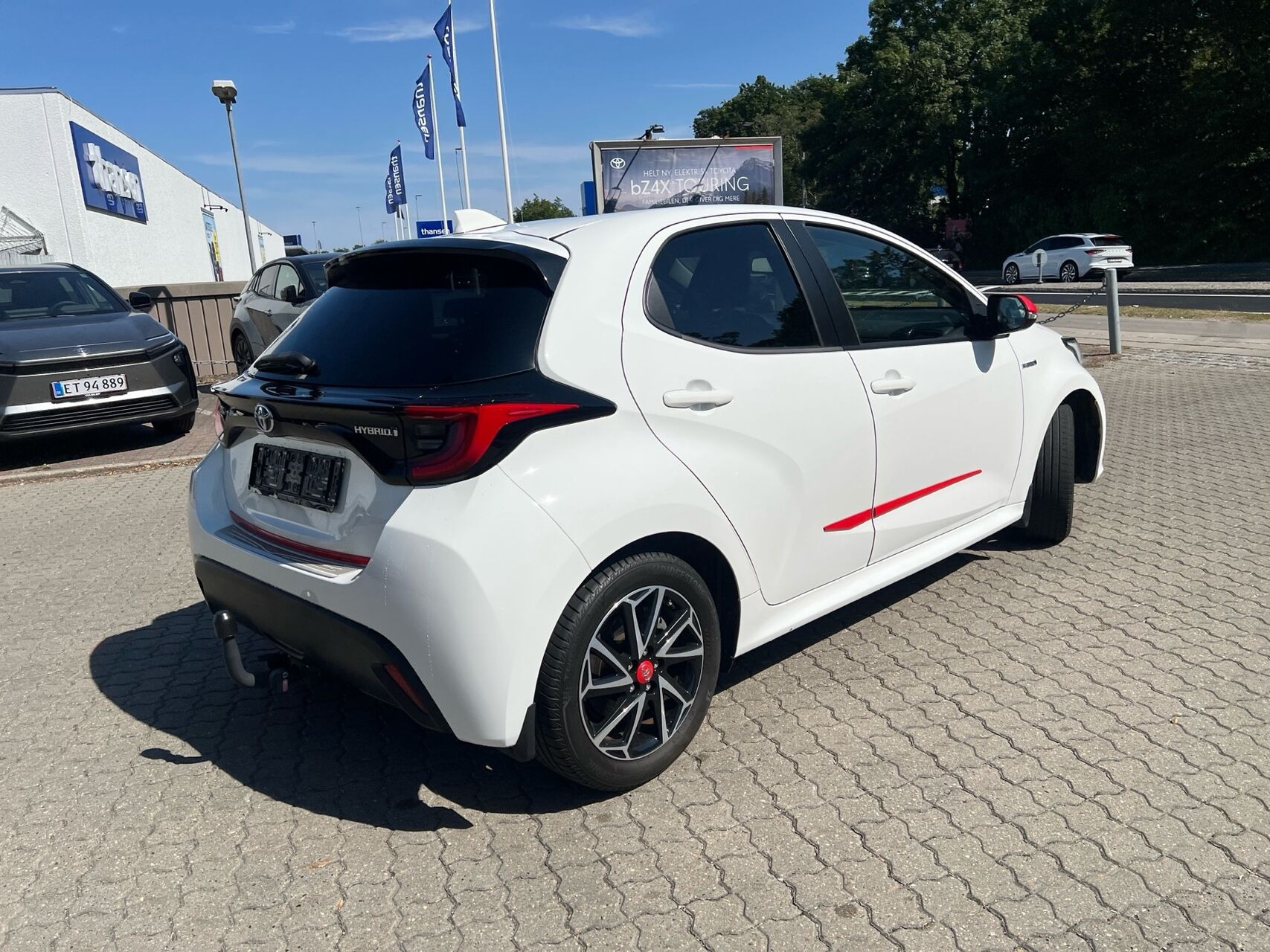 Hvid Toyota Yaris fra 2020