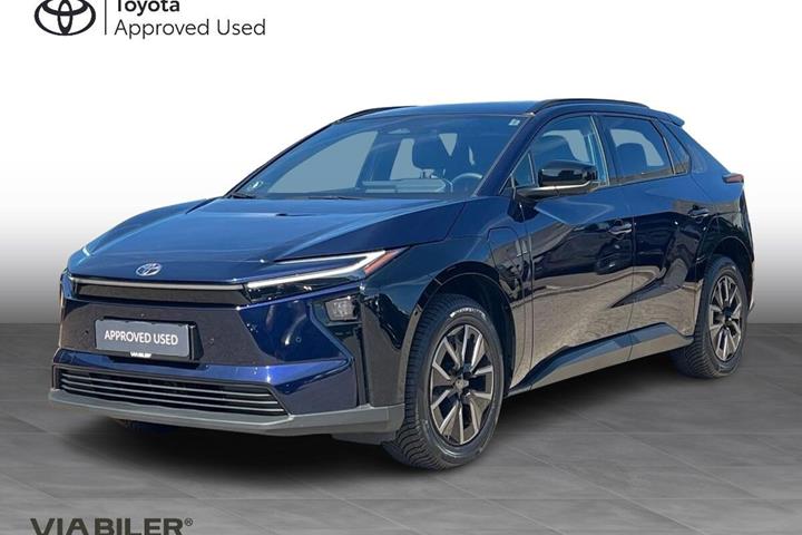Blå Toyota BZ4X fra 2026