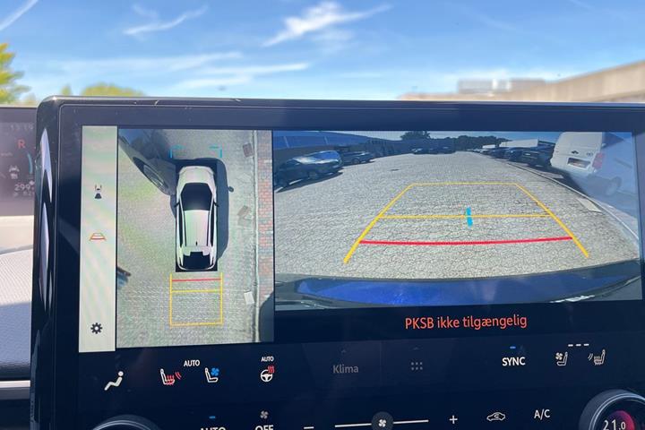 Blå Toyota BZ4X fra 2026