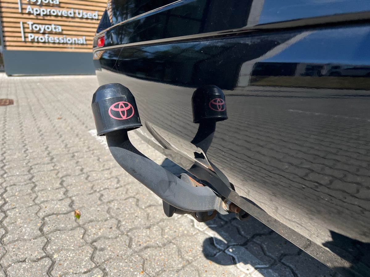 Grå Toyota RAV4 Plug-in fra 2022