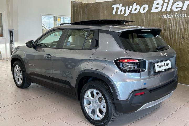 Grå Jeep Avenger fra 2025