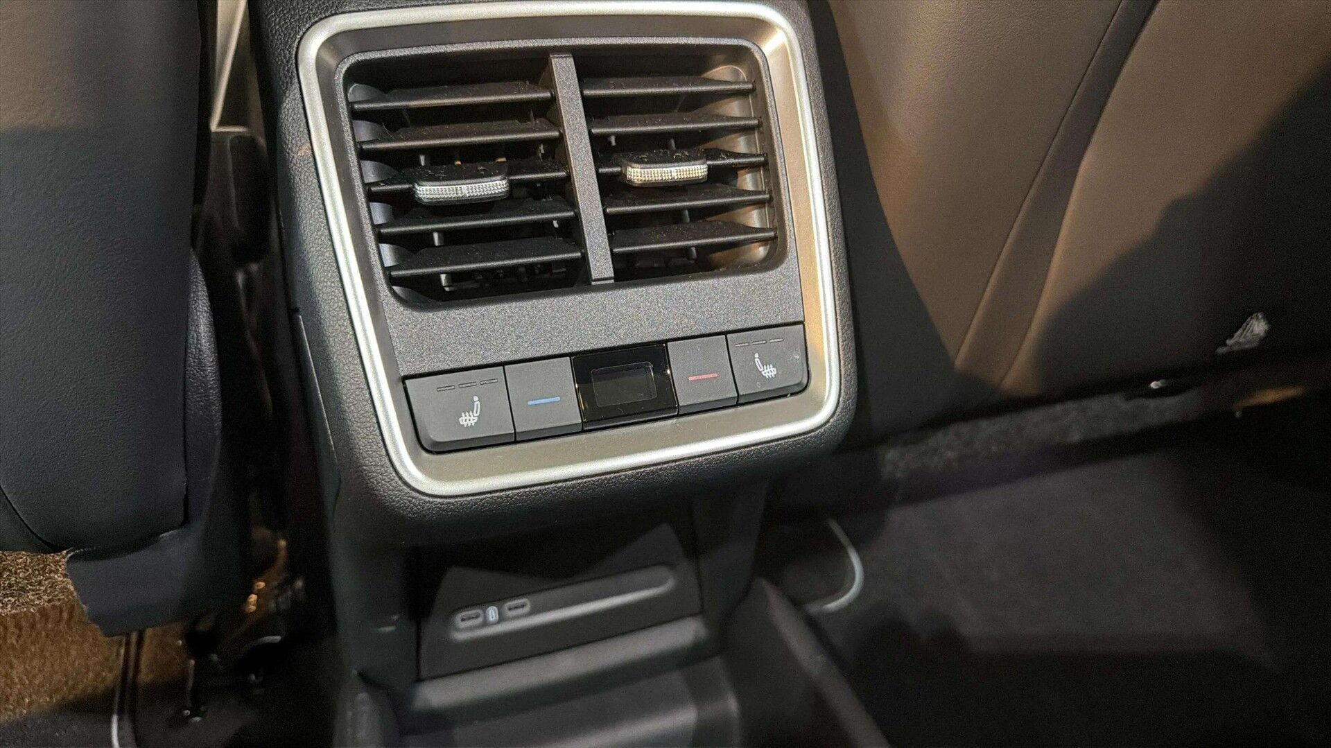 Sort Skoda Enyaq fra 2026