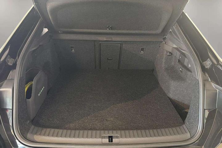 Sort Skoda Enyaq fra 2026