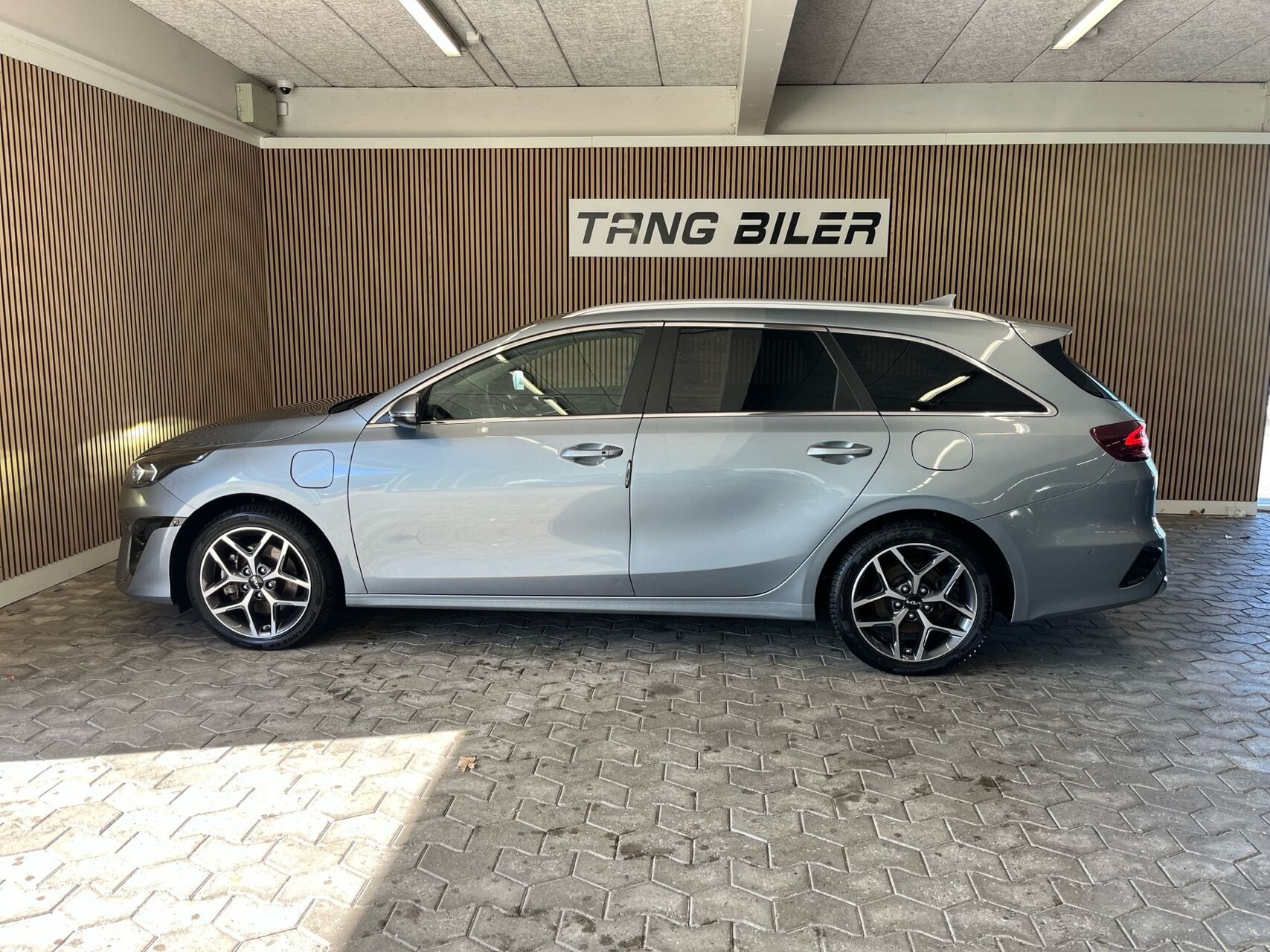 Sølv Kia Ceed fra 2023
