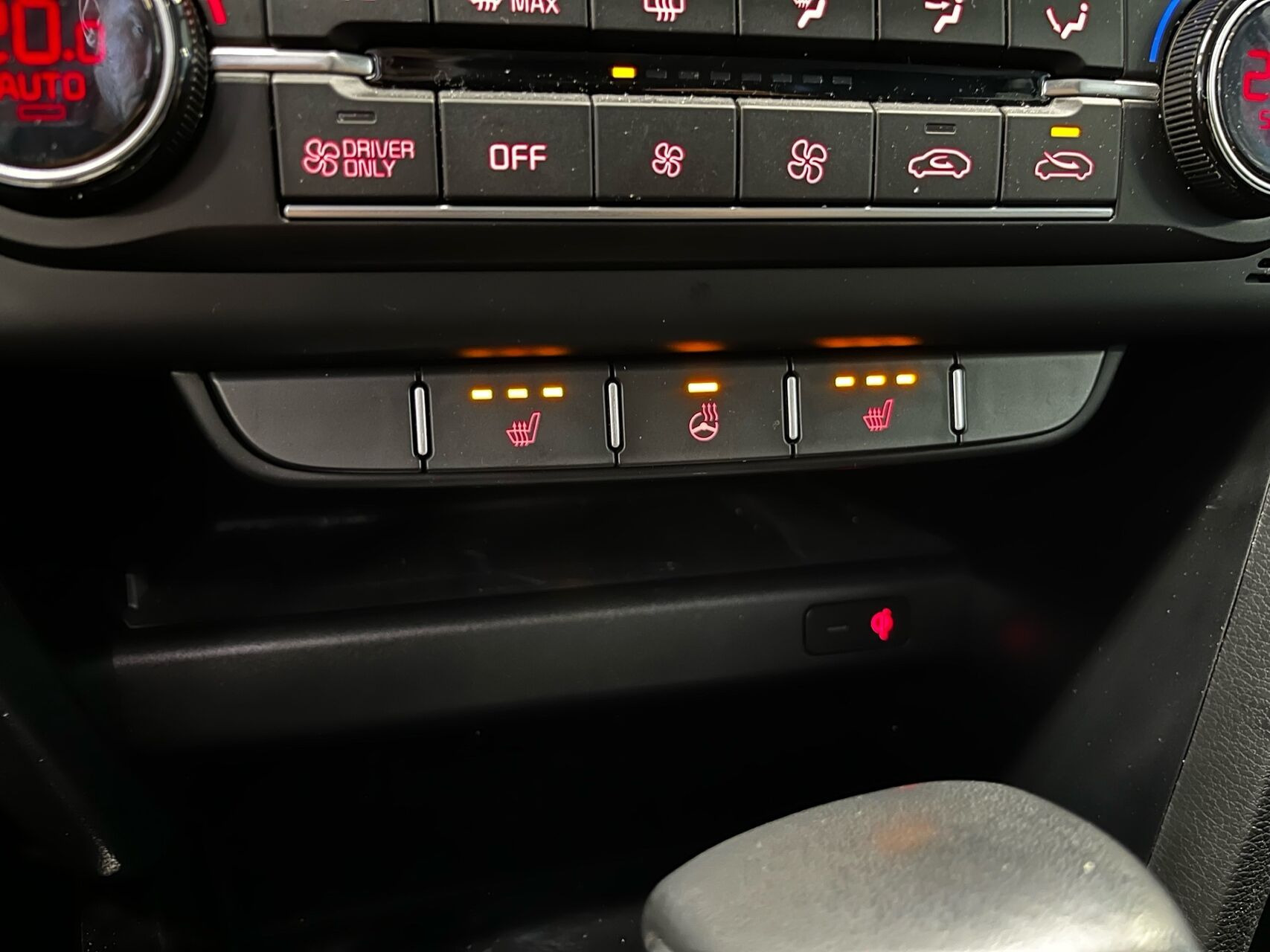 Sølv Kia Ceed fra 2023