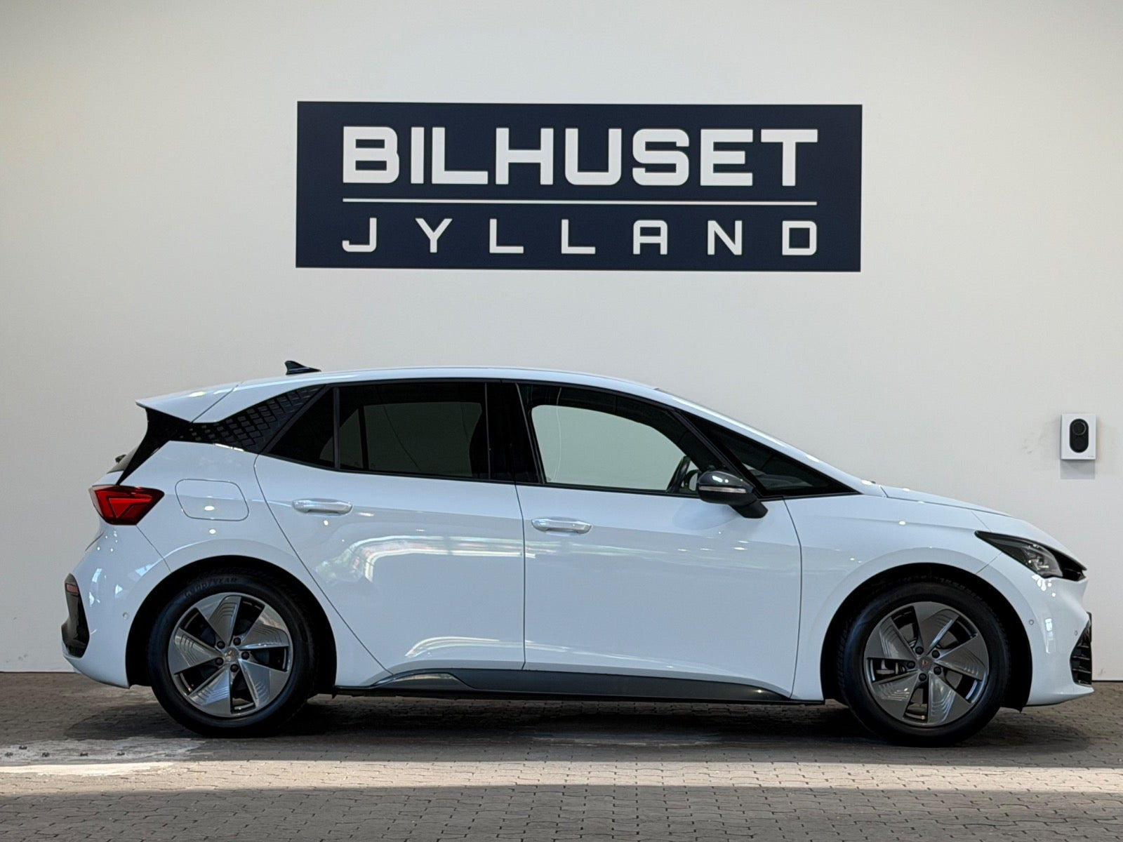 Hvid Cupra Born fra 2023