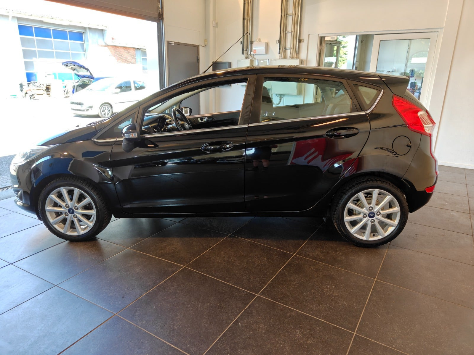 Sort Ford Fiesta fra 2016