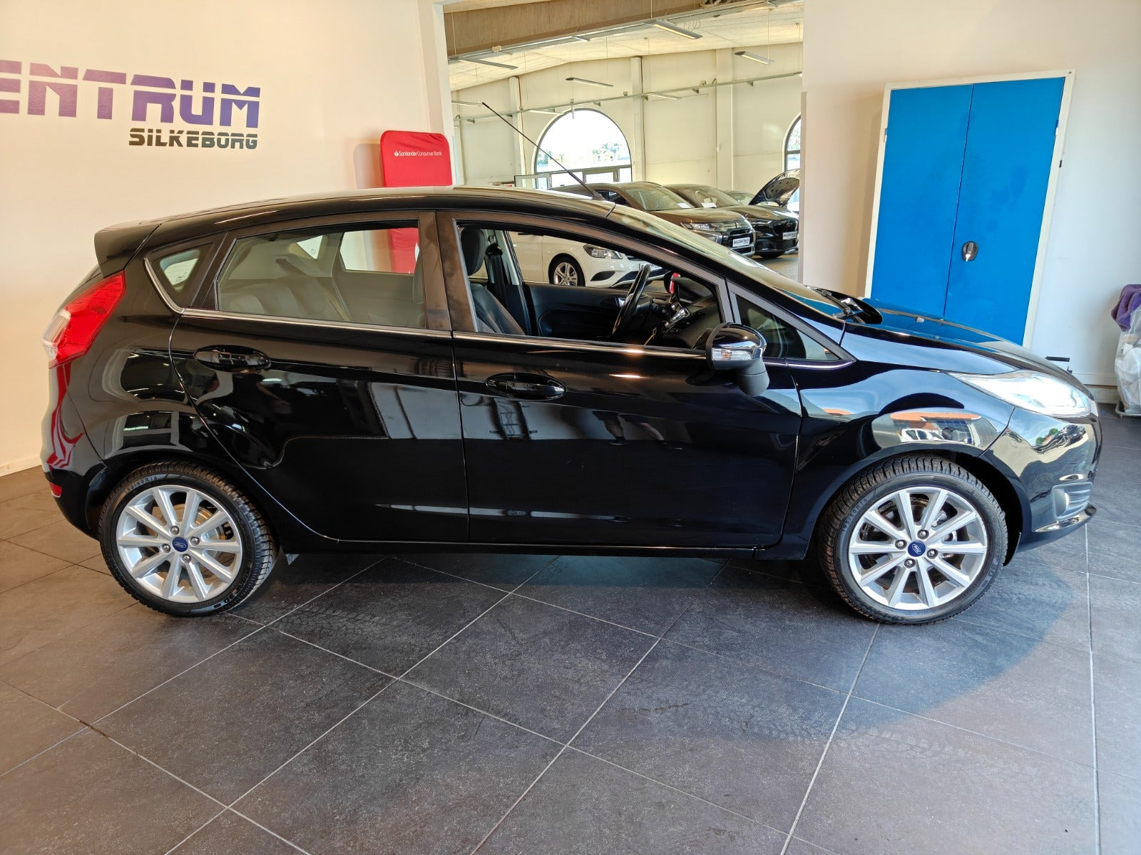 Sort Ford Fiesta fra 2016