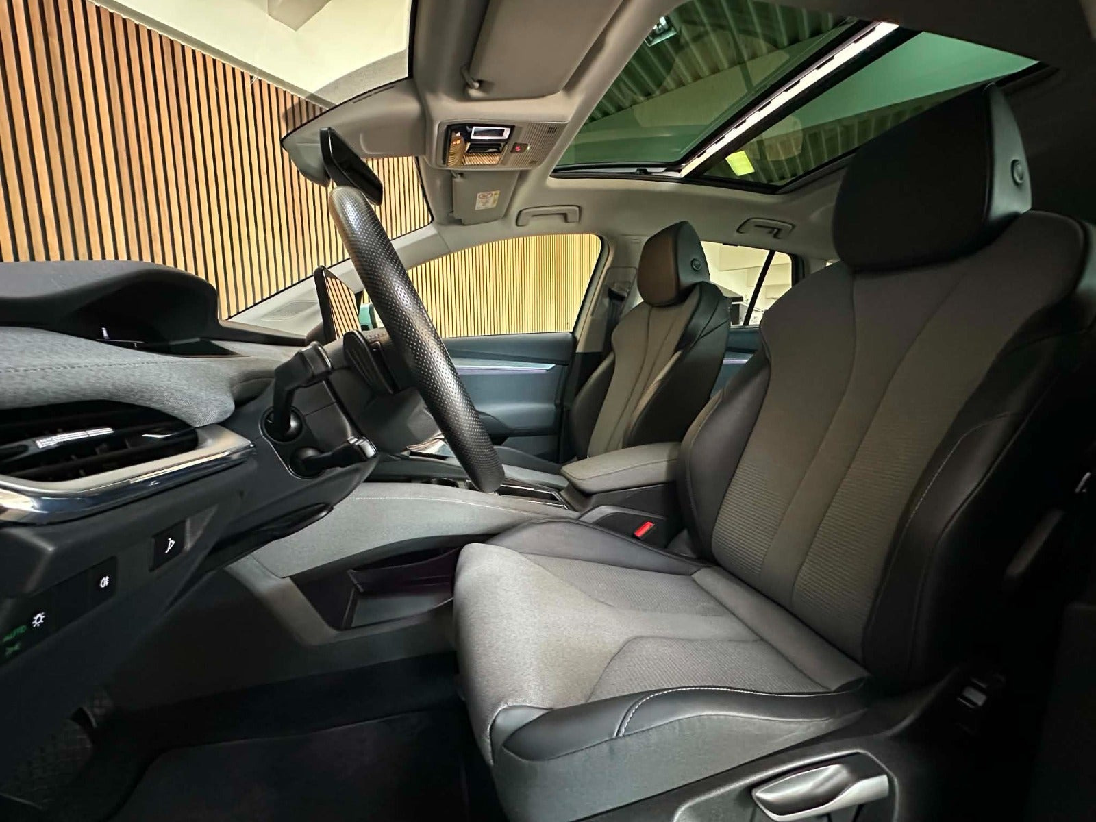 Grøn Skoda Enyaq fra 2021
