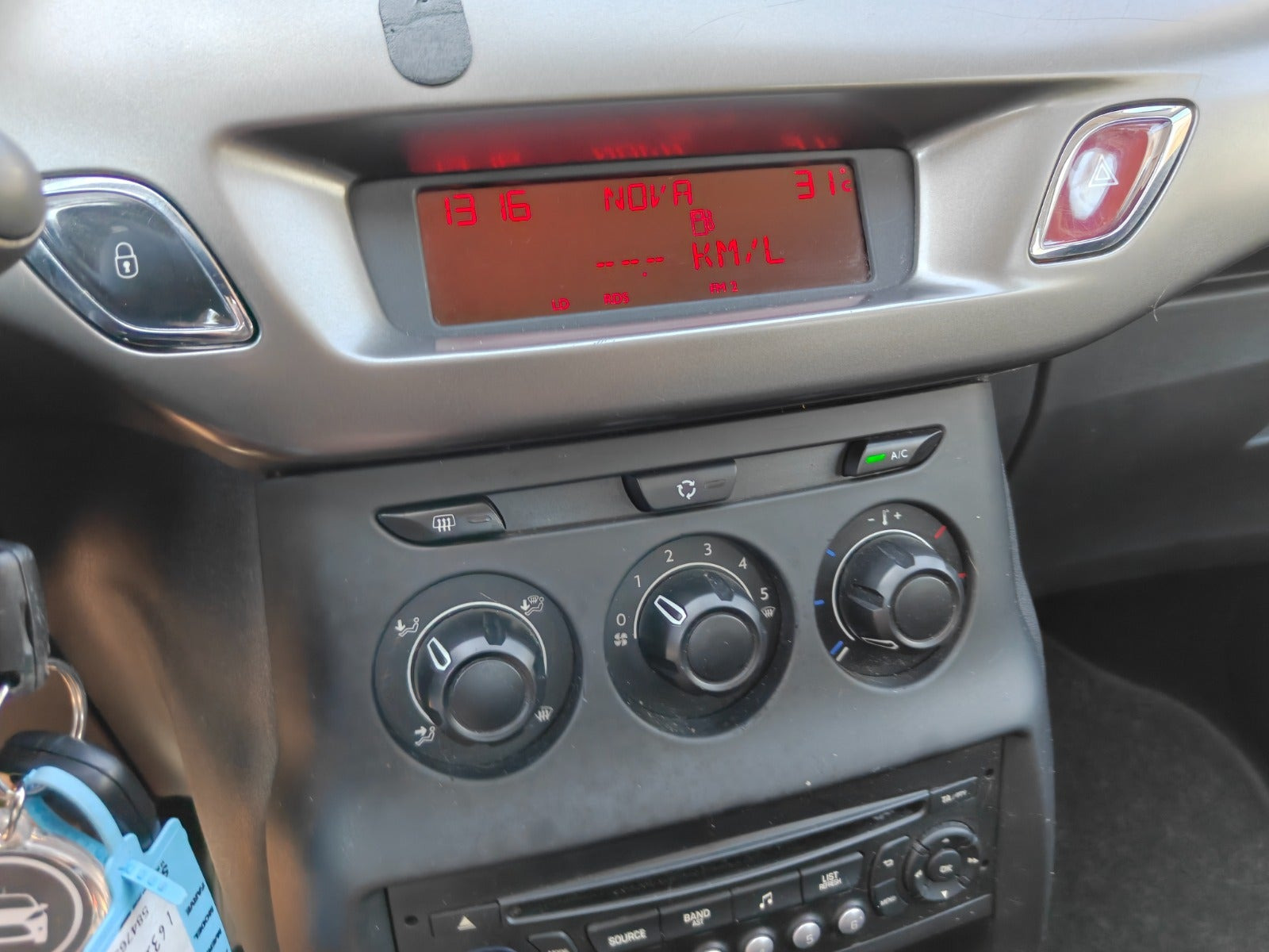 Gul Citroën C3 fra 2013