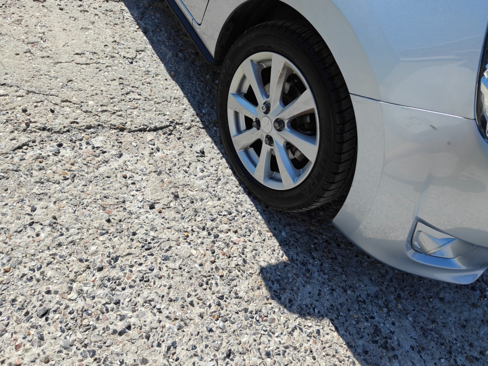 undefined Mitsubishi Space Star fra 2015