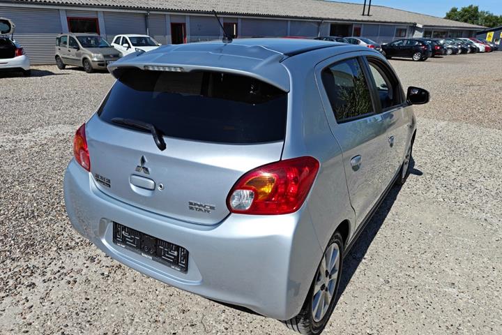 undefined Mitsubishi Space Star fra 2015