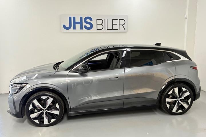 Grå Renault Megane E-Tech fra 2024