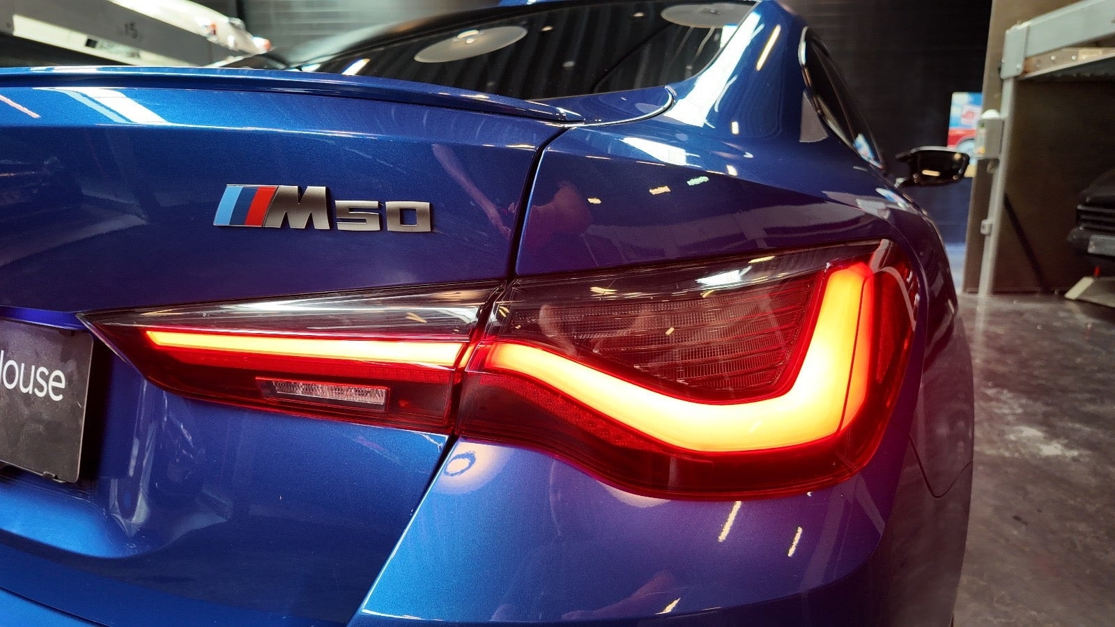 Blå BMW i4 fra 2023