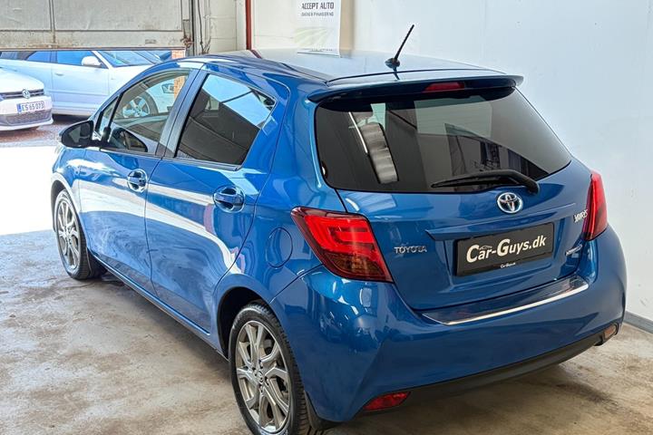 undefined Toyota Yaris fra 2016