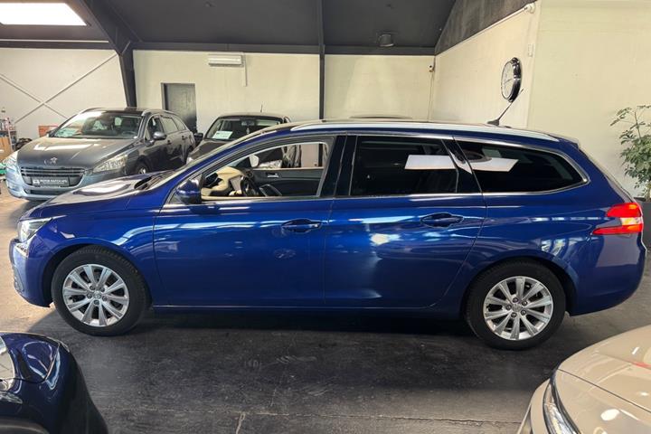 undefined Peugeot 308 fra 2020