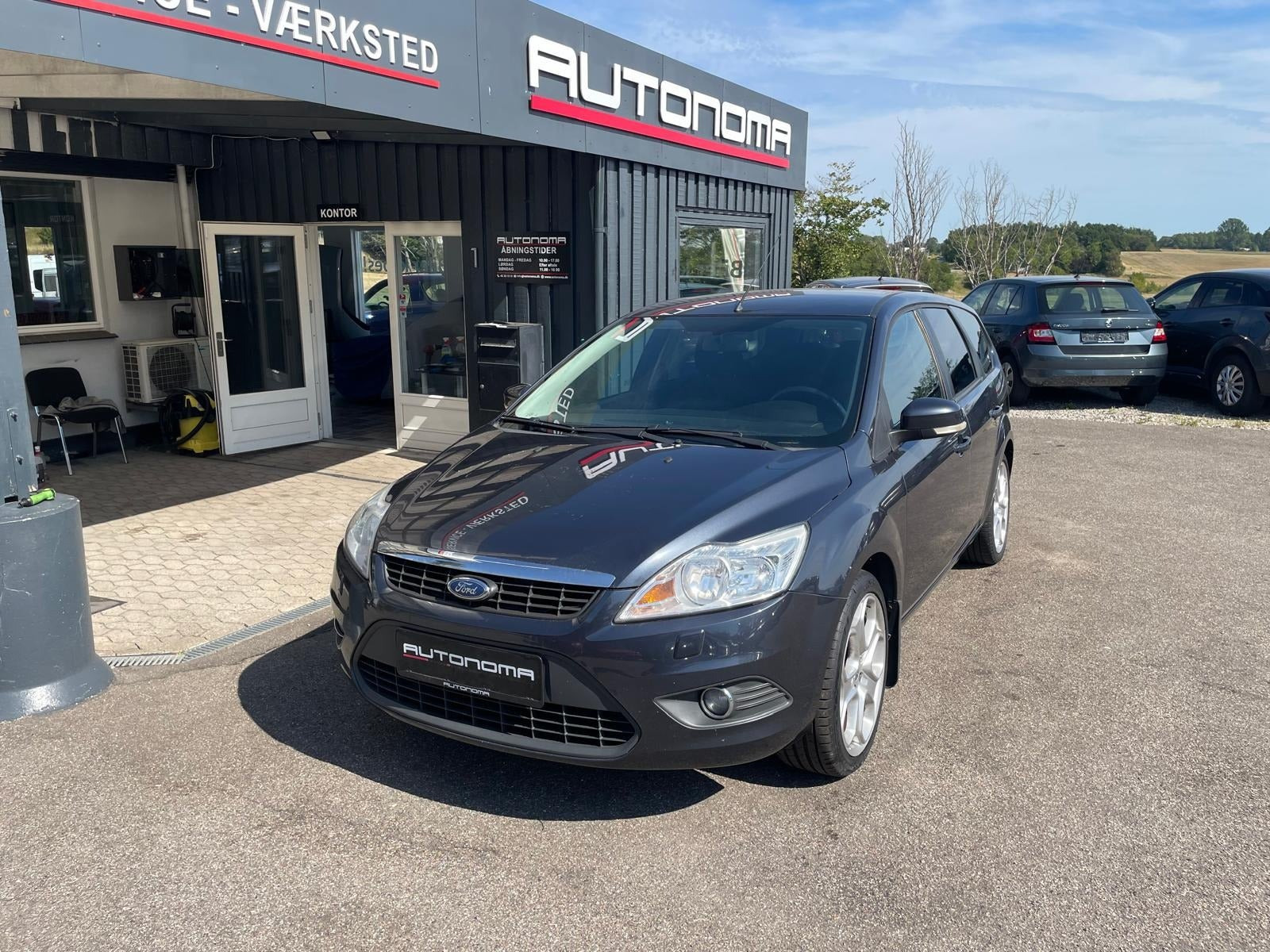 Grå Ford Focus fra 2009