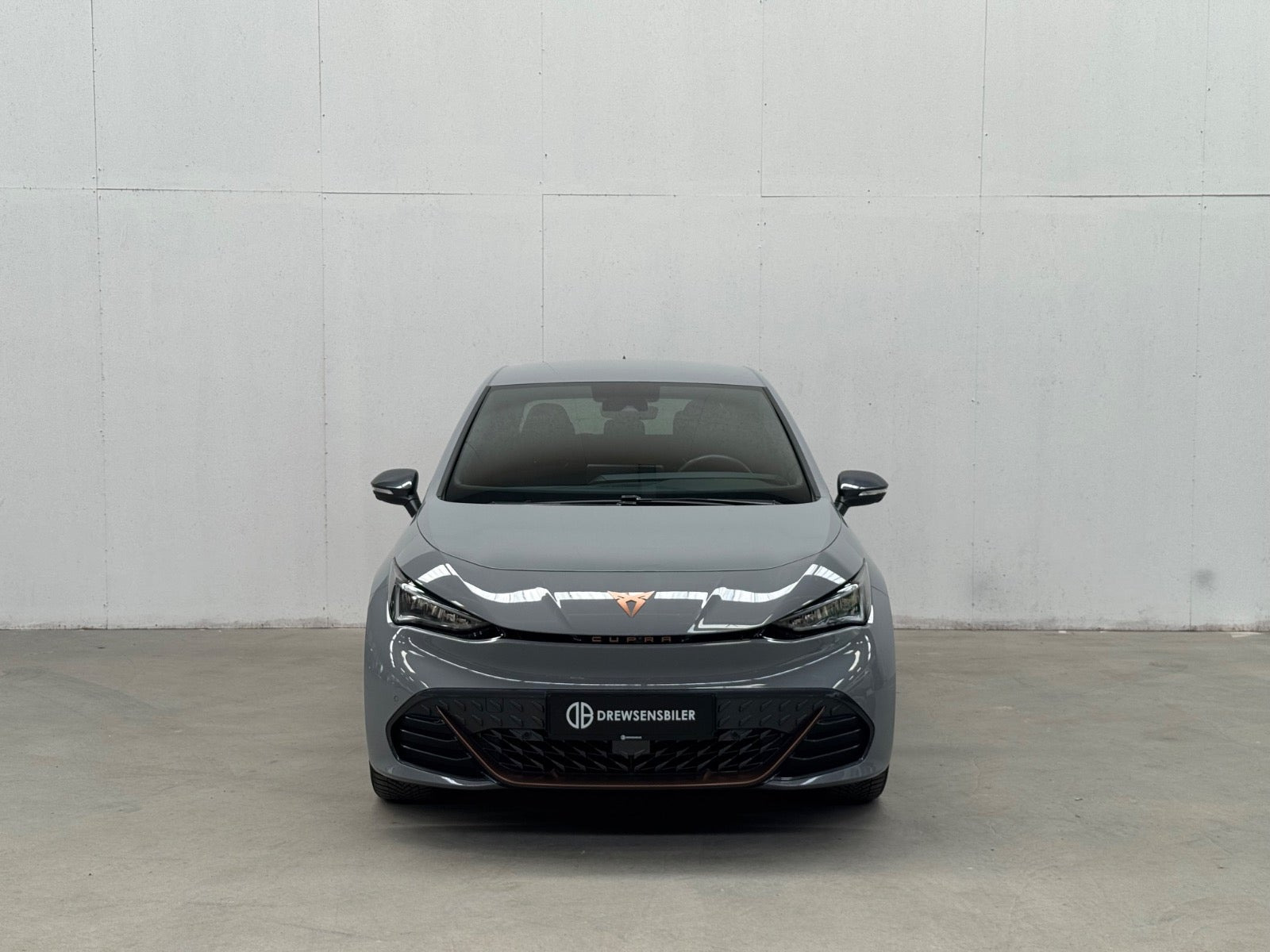 Grå Cupra Born fra 2024